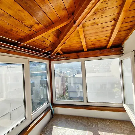 Alhana Panoramic - Center,